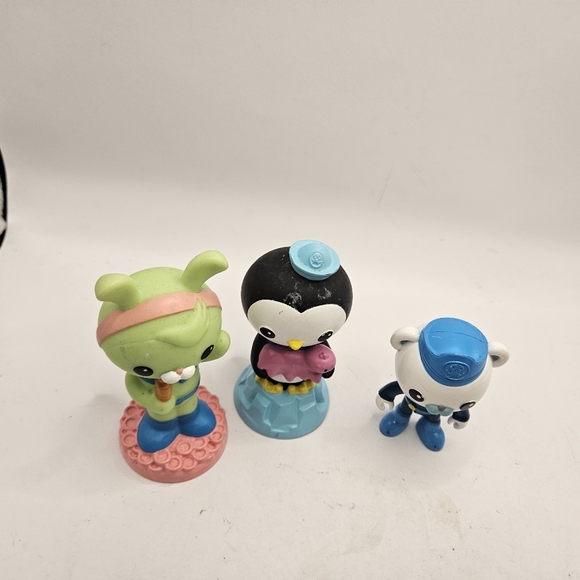 2012 Mattel Octonauts Tweak with carrot Peso Penguin Rubber pvc figures Used. - Picture 5 of 9